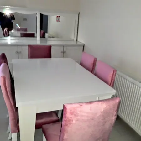 Klas Aparthotel